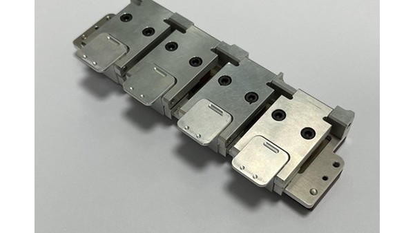 CNC加工中心怎么用車刀銑牙？